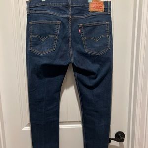 Mens Levis denim jeans size 36x30- hardly used.